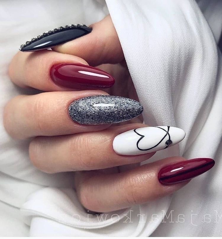 Moda Nails 