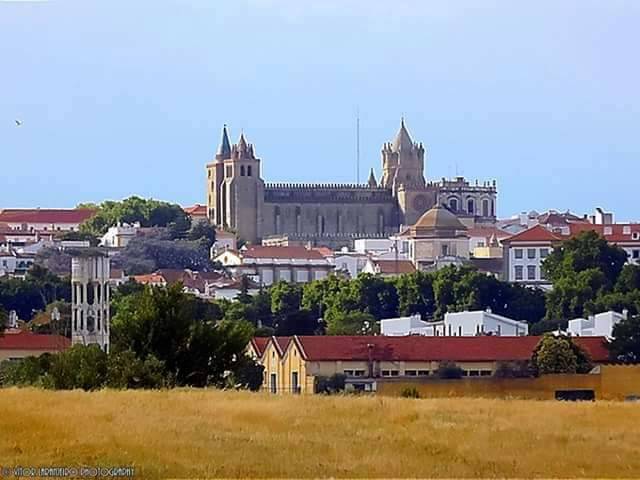 Place Évora