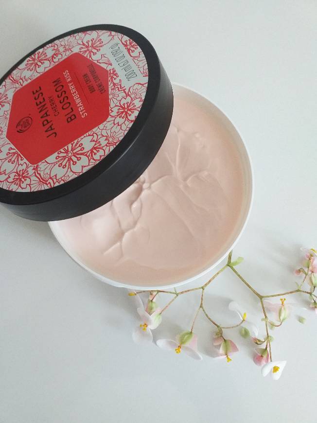 Lugar Japanese Cherry Blossom Body Butter 200ml