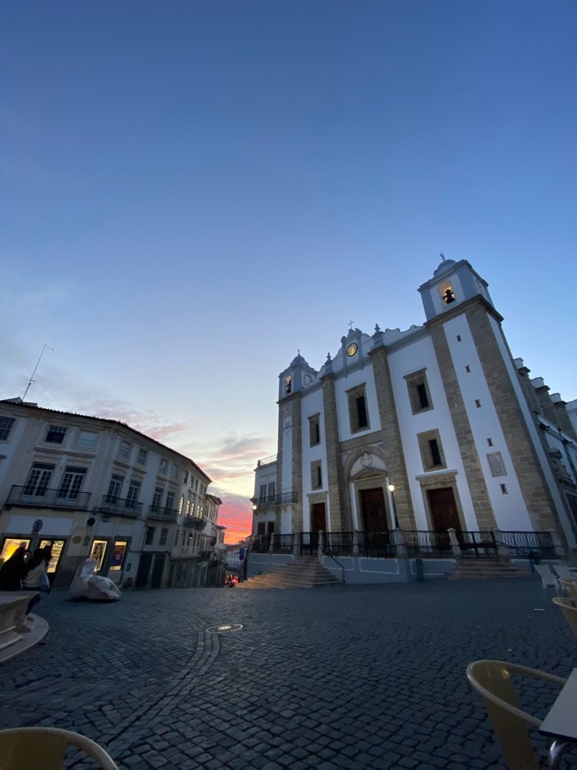 Lugar Évora