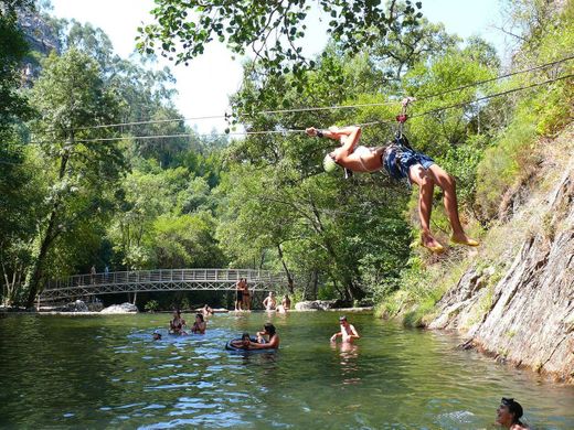 Praia Fluvial De Fragas de São Simão