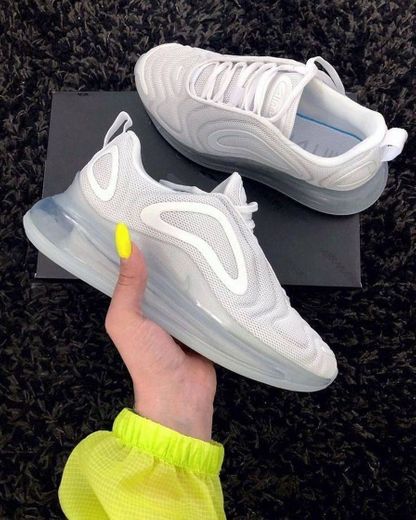 AIR MAX 720