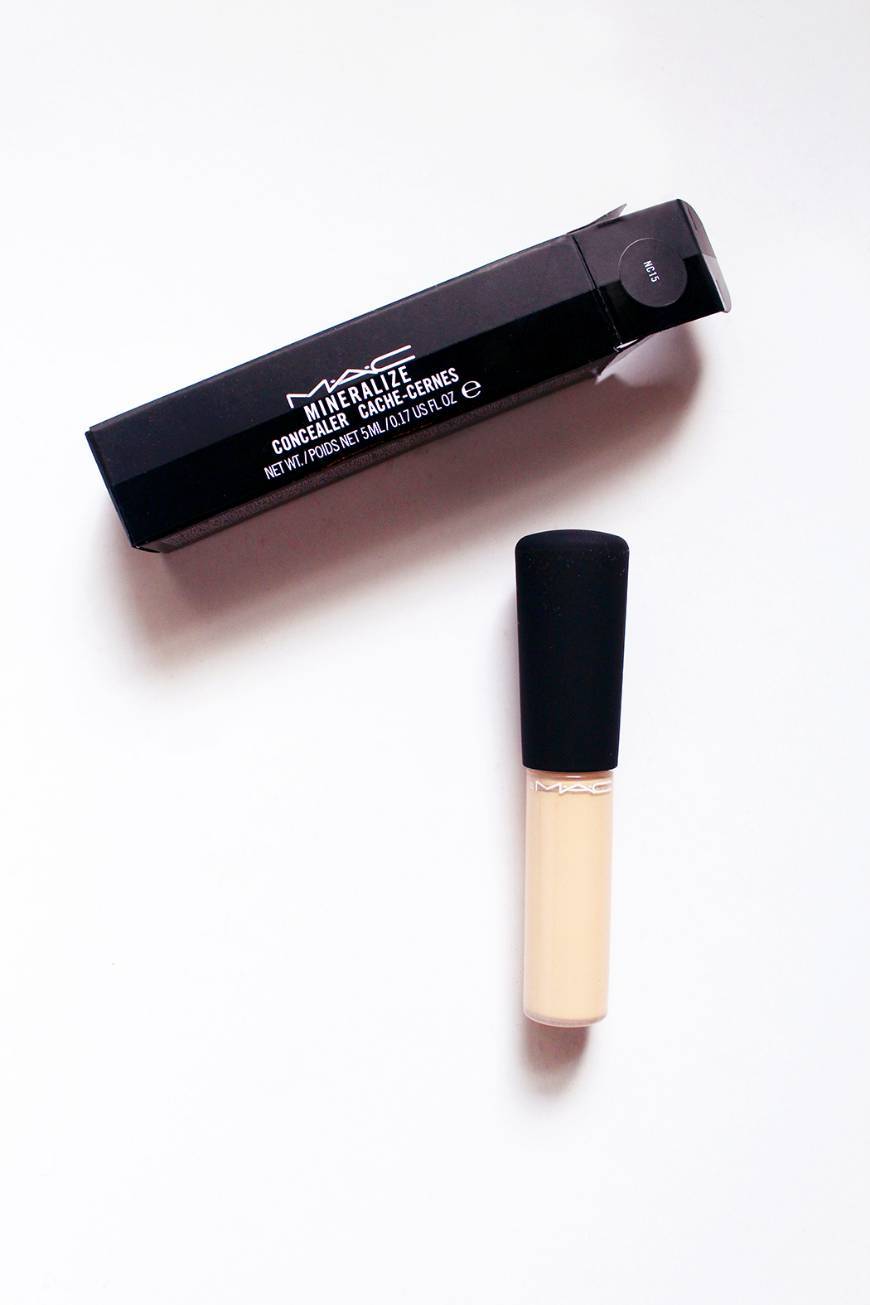 Product Mac mineralize concealer 