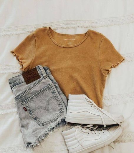 Look 🧡💛