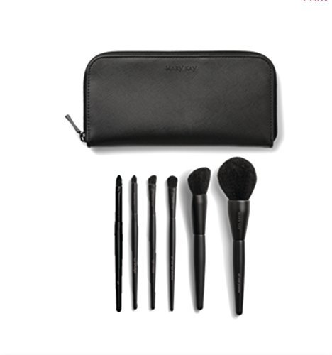 Social Mary Kay Essential Brush Collection