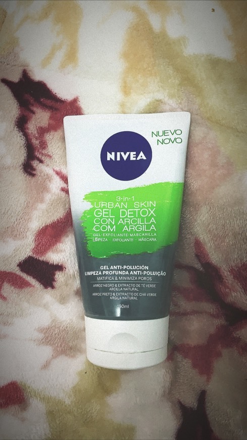 Beauty NIVEA Urban Skin Gel Detox con Arcilla 3 en 1 en pack