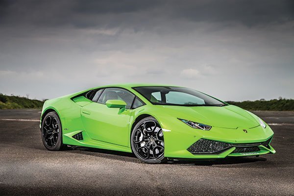 Social Lamborghini Huracán