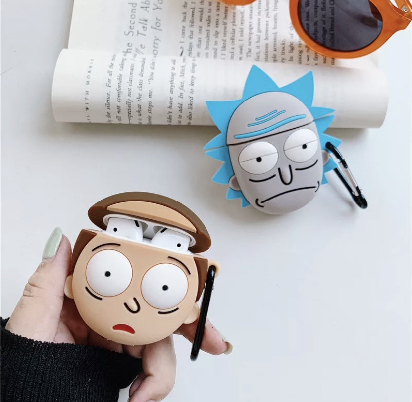 Social Fundas airpods Rick y Morty