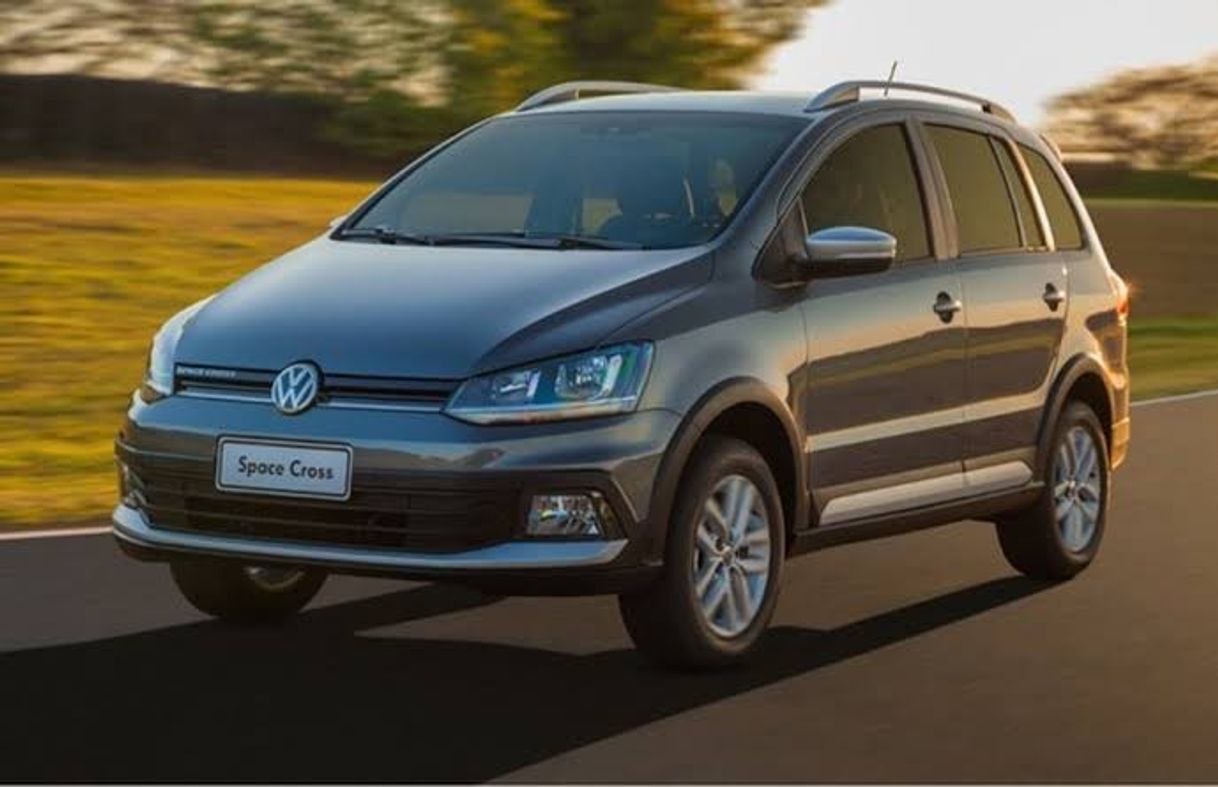 Moda SUV Compacto Volkswagen SpaceCross 