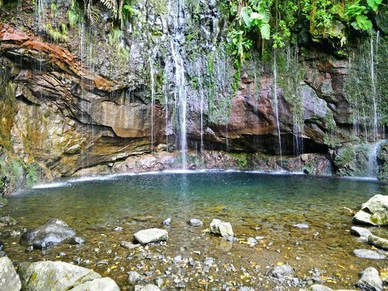 Lugar PR6 Levada das 25 Fontes / Levada do Risco