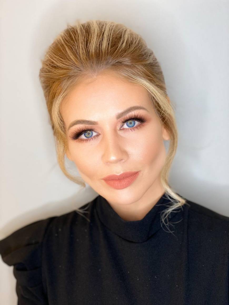 Hair/Makeup