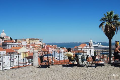 Lugar Miradouro das Portas do Sol