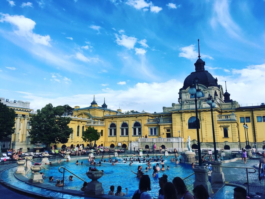 Lugar Széchenyi Thermal Bath