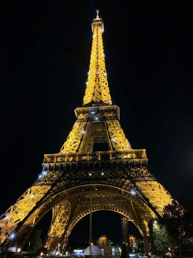 Place Torre Eiffel