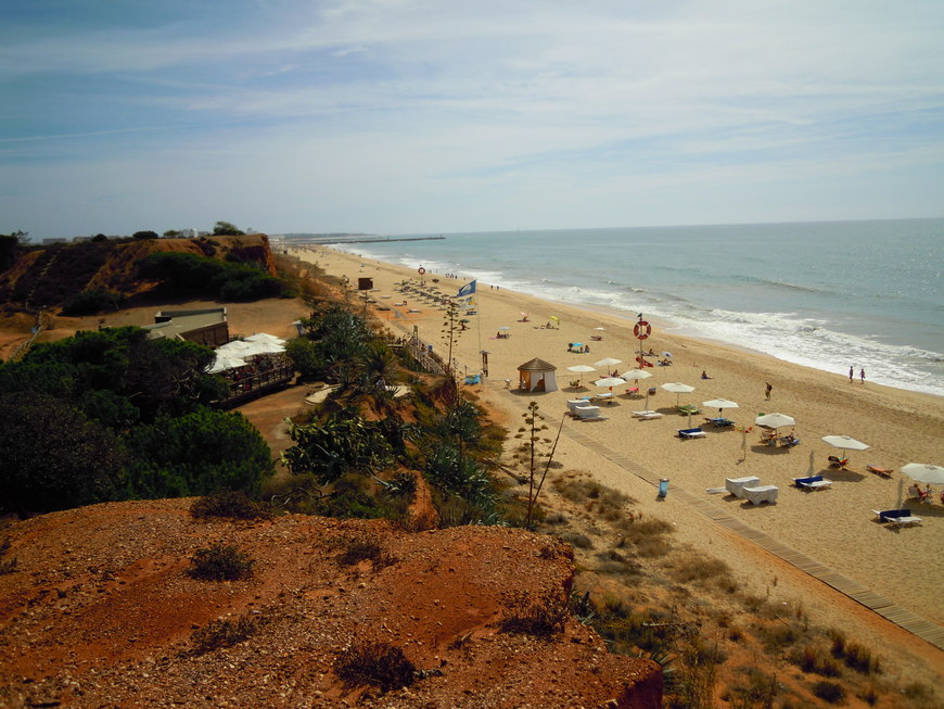 Lugar Praia da Rocha Baixinha (poente)