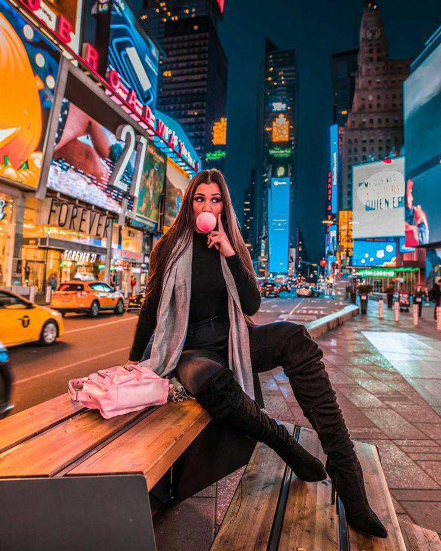 Social Creative photos in NYC 💫