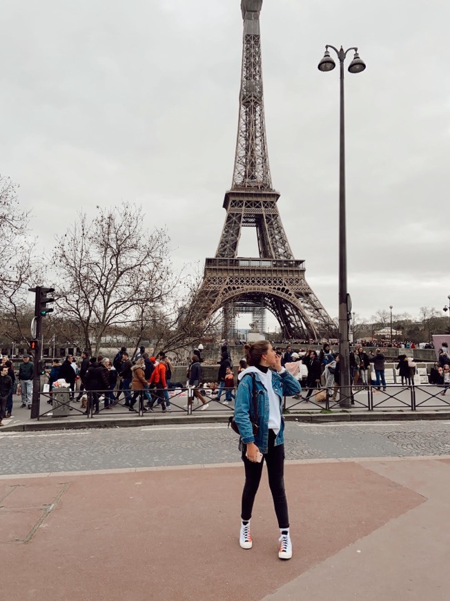 Place Torre Eiffel