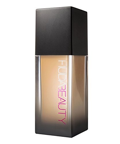 Social Base de maquillaje Huda Beauty