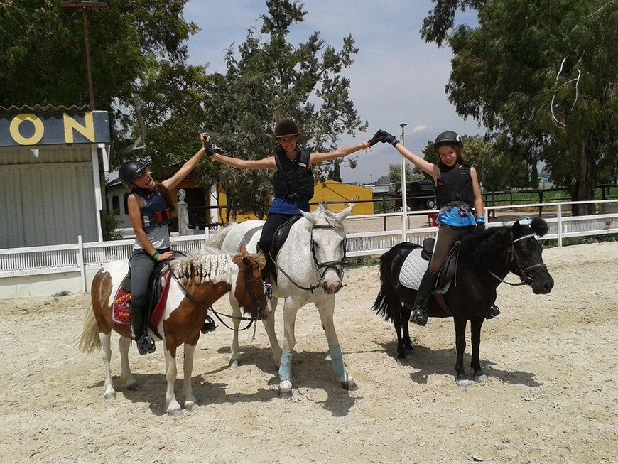 Moda Hípica Zaragoza Pony Club Aragón. Aprende a montar a caballo ...