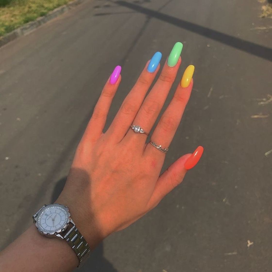 Fashion rainbow nail 