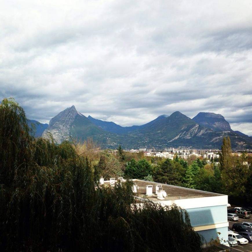 Place Grenoble
