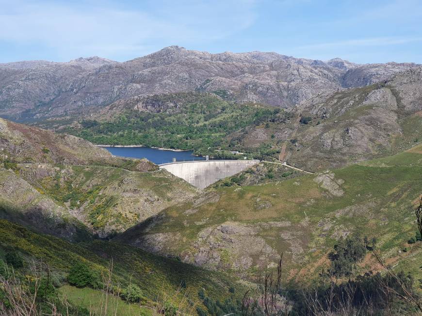 Place Barragem de Vilarinho das Furnas