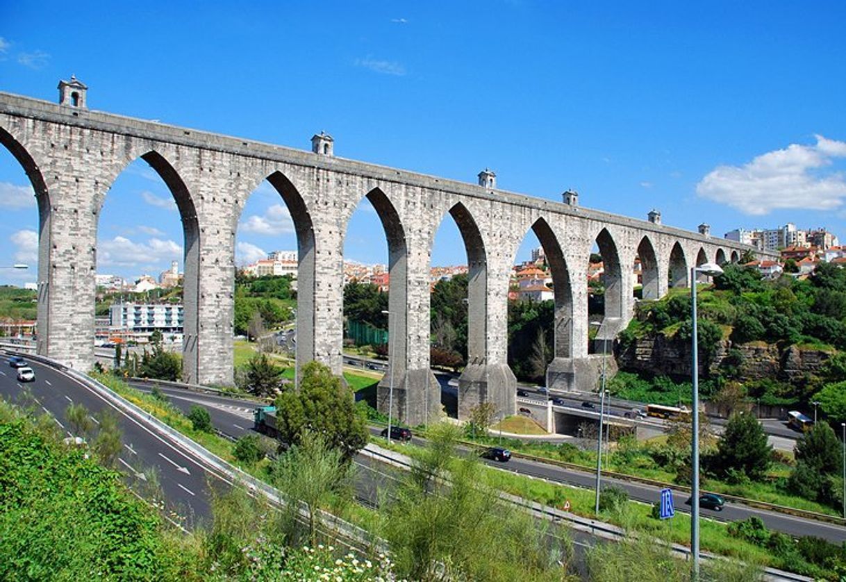 Lugar Rua Aqueduto das Águas Livres