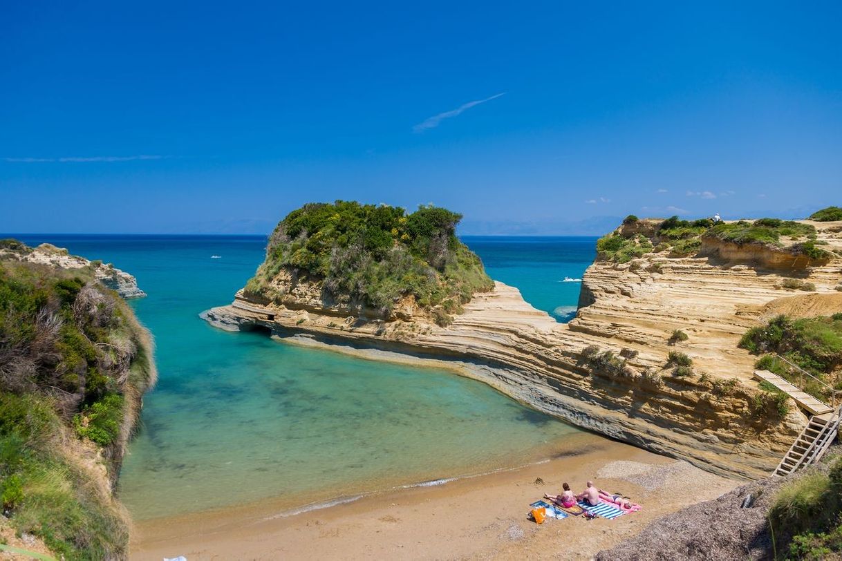 Place Canal d'Amour Beach