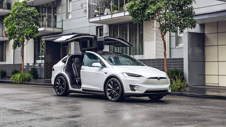 Social Tesla Model X