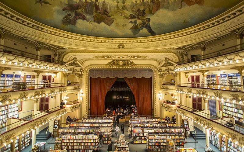 Places El Ateneo