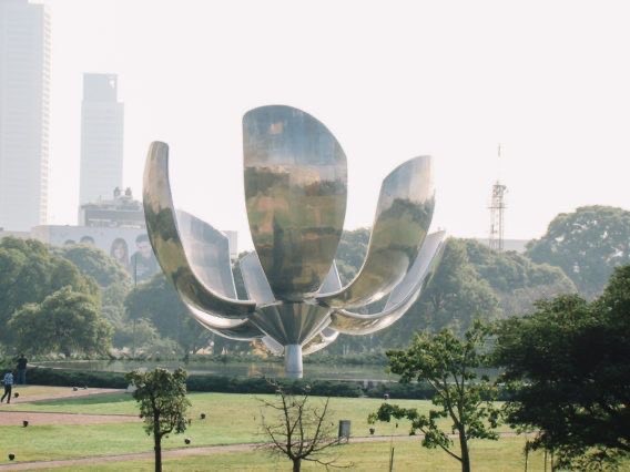Place Floralis Genérica