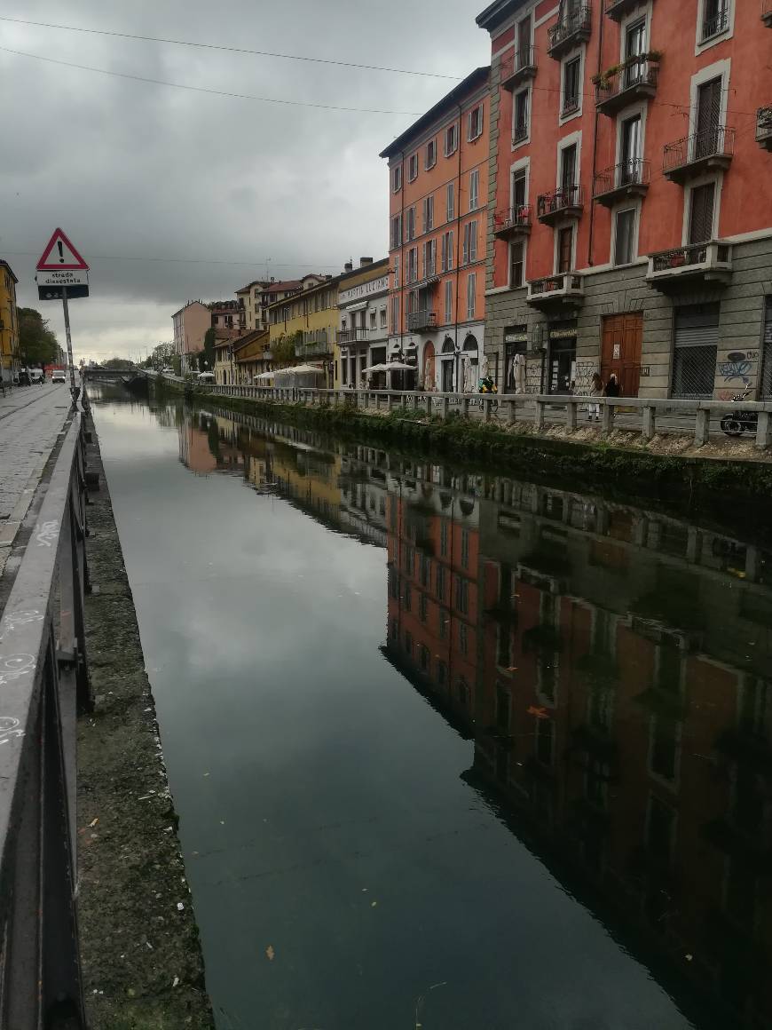 Place Navigli