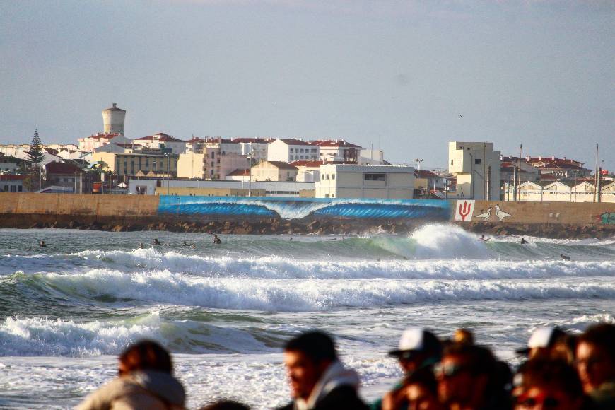 Place Supertubos Beach Bar