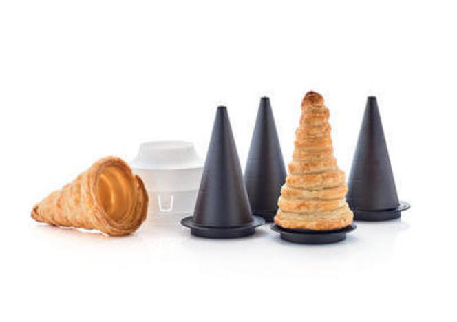 Moda Tupperware cone party 