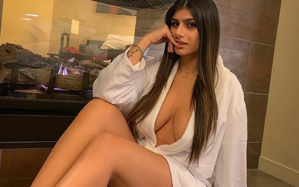 Fashion Mia Khalifa