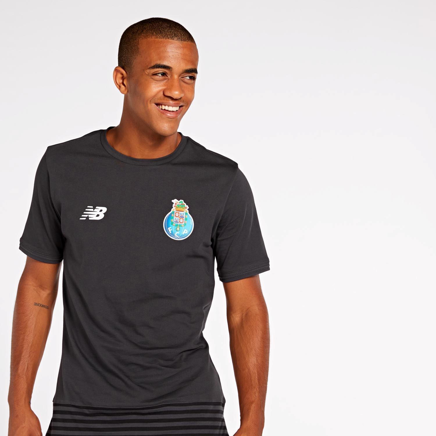 Fashion Camisola FC Porto New Balance - Preto - Futebol Homem | Sport ...