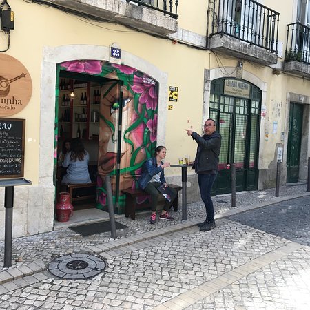 Restaurantes A Tasquinha Canto do Fado