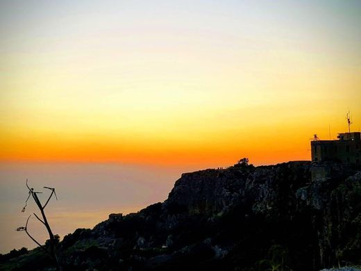 Dingli Cliffs