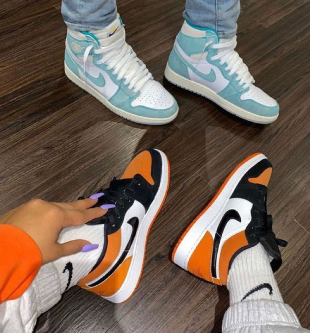 Fashion Nike 🤍💙//🖤🧡🤍