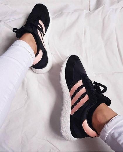 Adidas Iniki