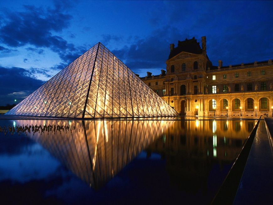 Place Museo del Louvre