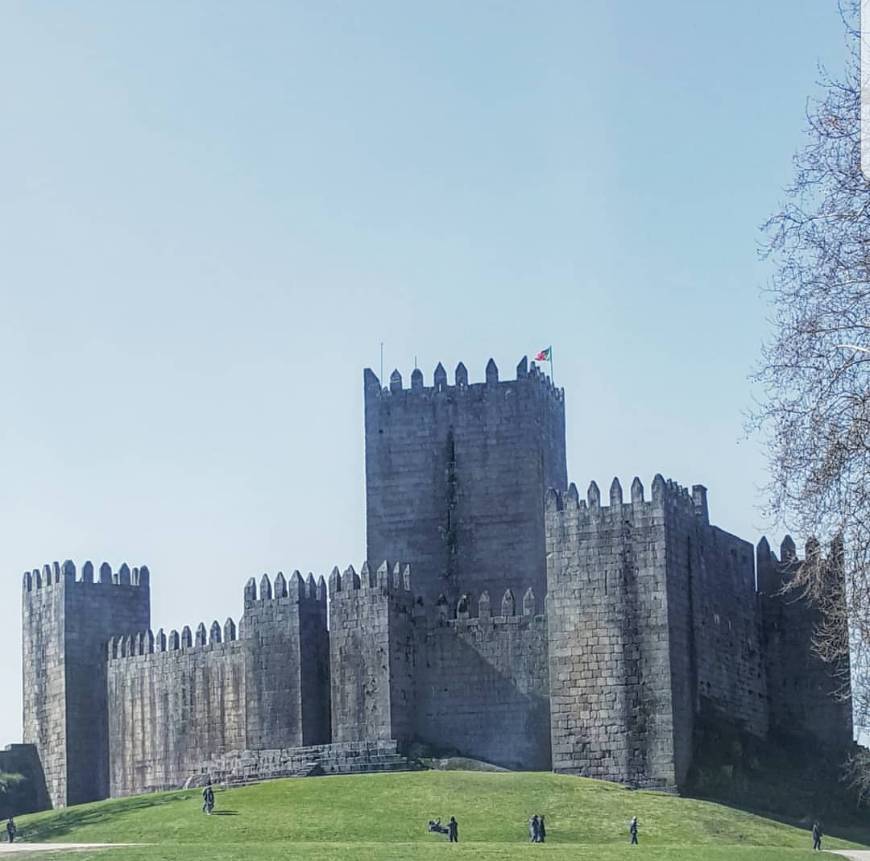 Place Guimarães Castle