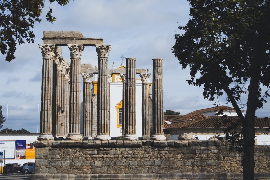Évora