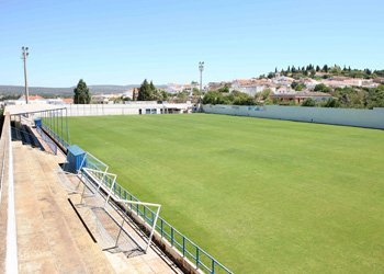 Lugar Estádio João Campos, Paderne