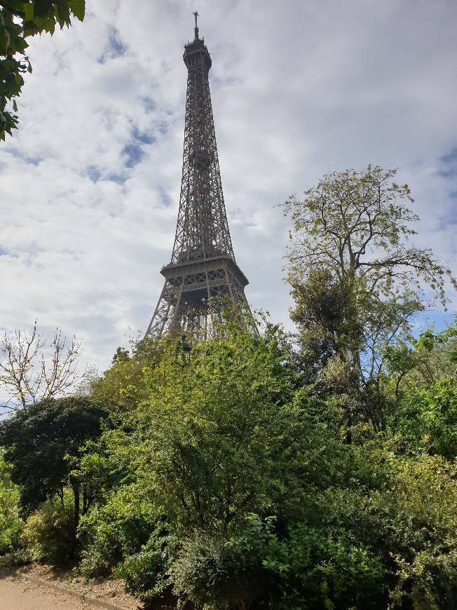 Place Torre Eiffel