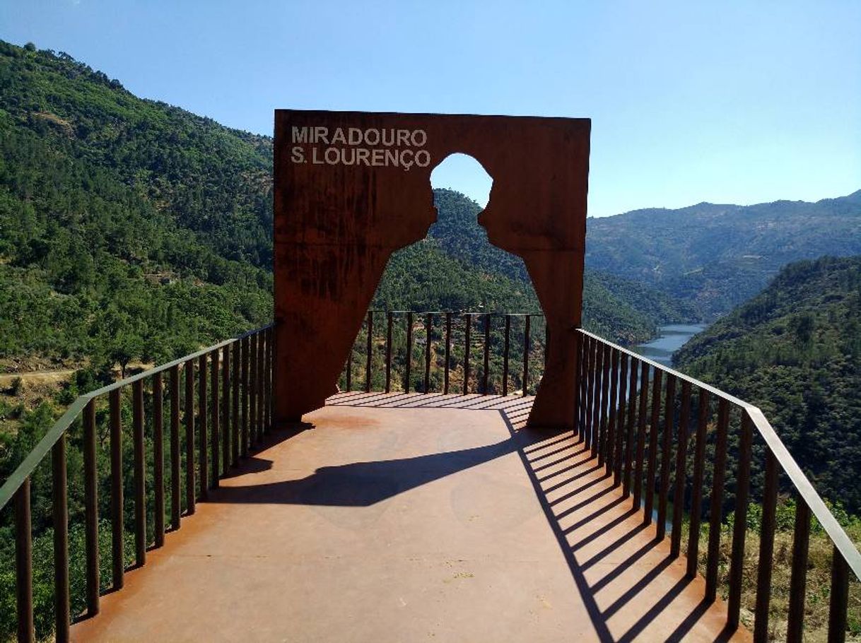 Place Miradouro de São Lourenço
