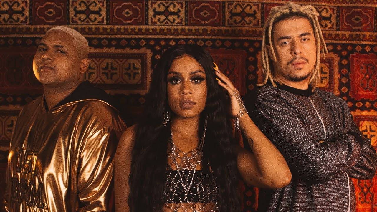 Mc Rebecca, Kevin O Chris e Wc No Beat - Repara (Clipe Ofici