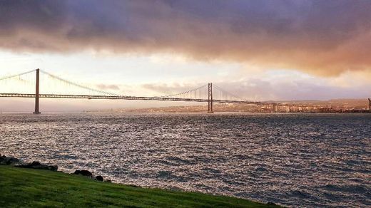 Place Almada