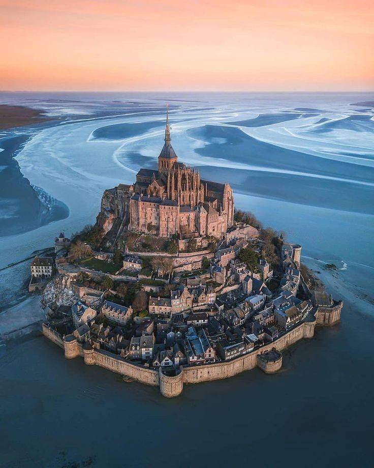 Place Mont Saint-Michel