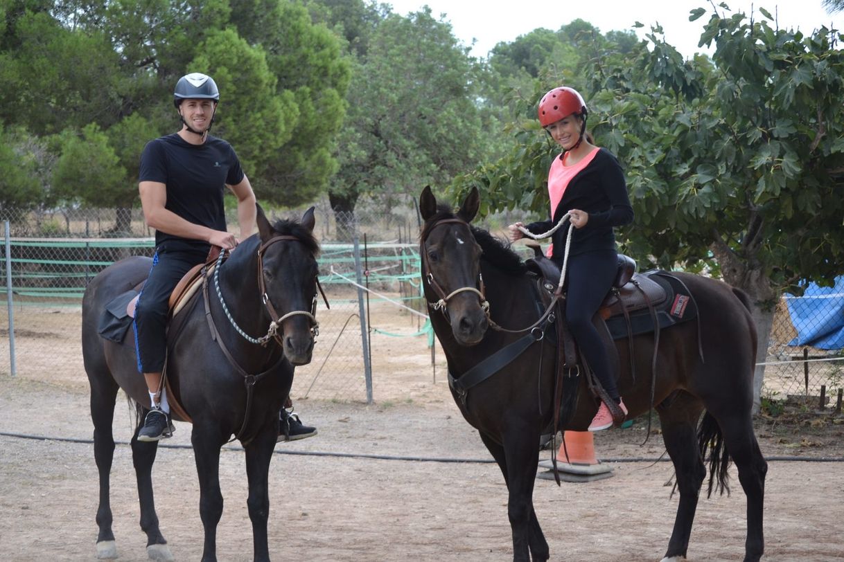 Fashion Equinoeduca - Paseos a caballo